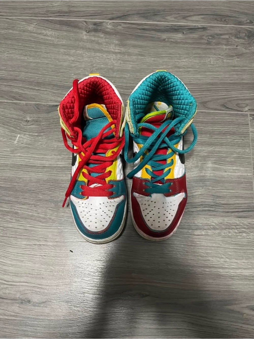 Nike is SB Dunk High Pro QS uFroSkate "All Love" sneakers, size 6